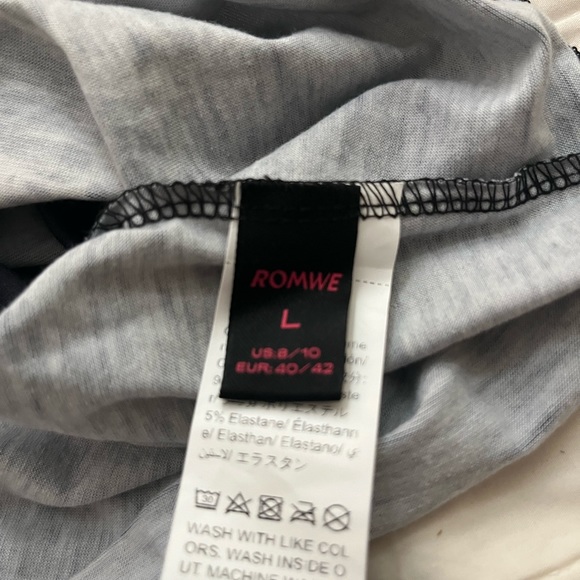 ROMWE - Picture 2 of 2